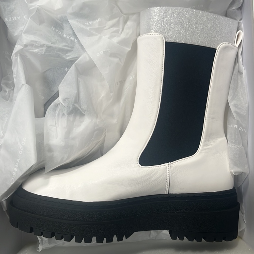 Good American Combat Boots White Rare Leather. Come w/ dust bag